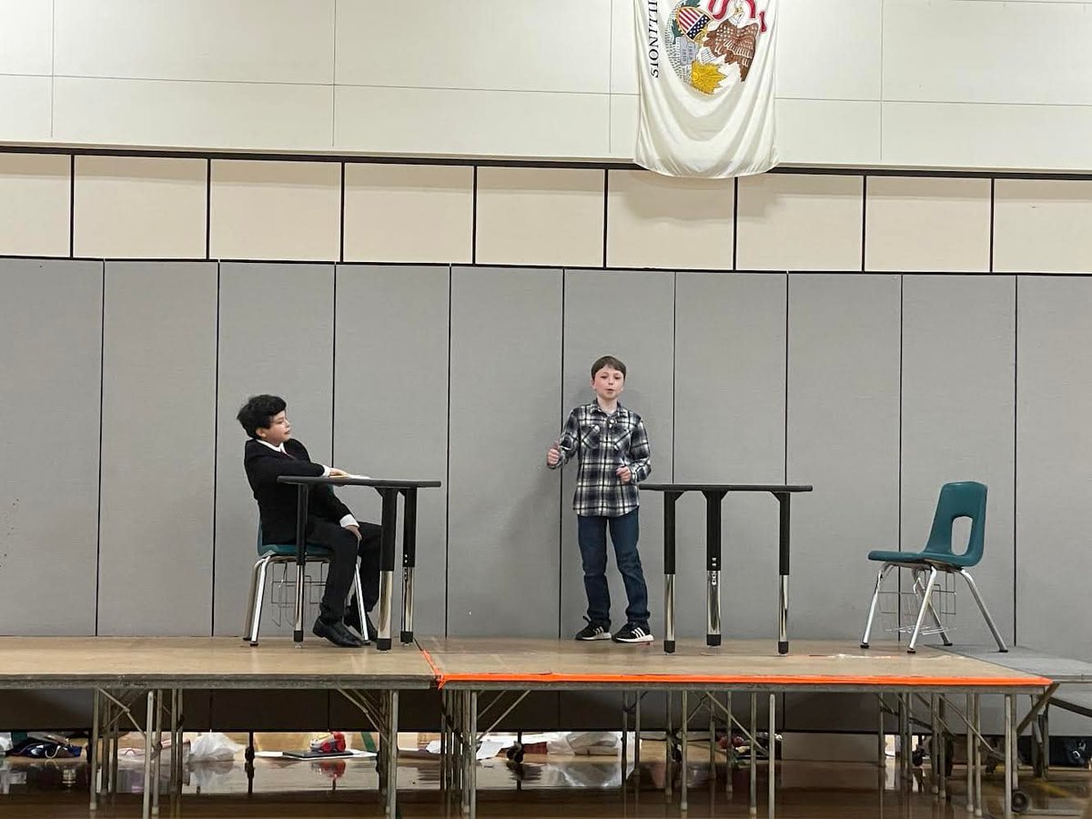 Homer33c's tweet photo. The 5th and 6th graders in Hadley’s Drama Club gave their final performances last week. All of the performers did a fantastic job memorizing their lines and we’re so proud of them! #Every33CDayCounts #NoPlaceLikeHomer https://t.co/XguIfc6mzR