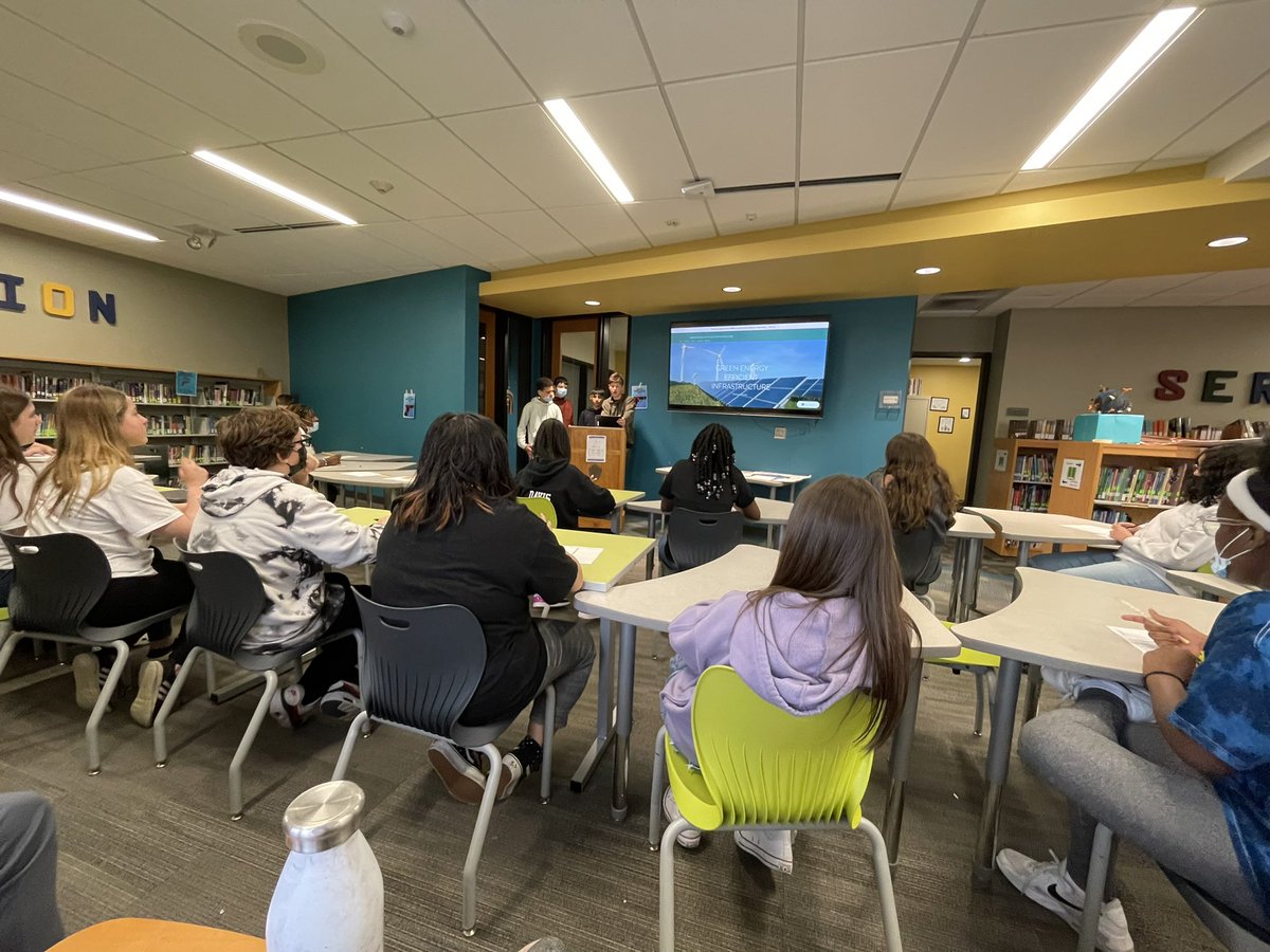MrsDunneback's tweet photo. So proud of the work the 7th graders have been doing with @general_Smills &amp; @innovatemaur to research, create and present bills as part of a mock Congress. Students presented some introductions today, looking forward to learning more next week. #BeEvergreen https://t.co/EGmJ1MSFRP