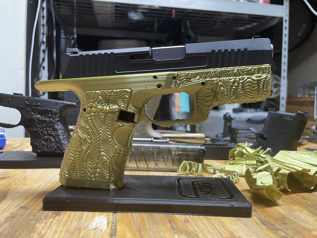 eaglerun23's tweet photo. The ONE. #printguns #3dprintedfirearms #printmoreguns #psadagger https://t.co/fsLjpXwGYn