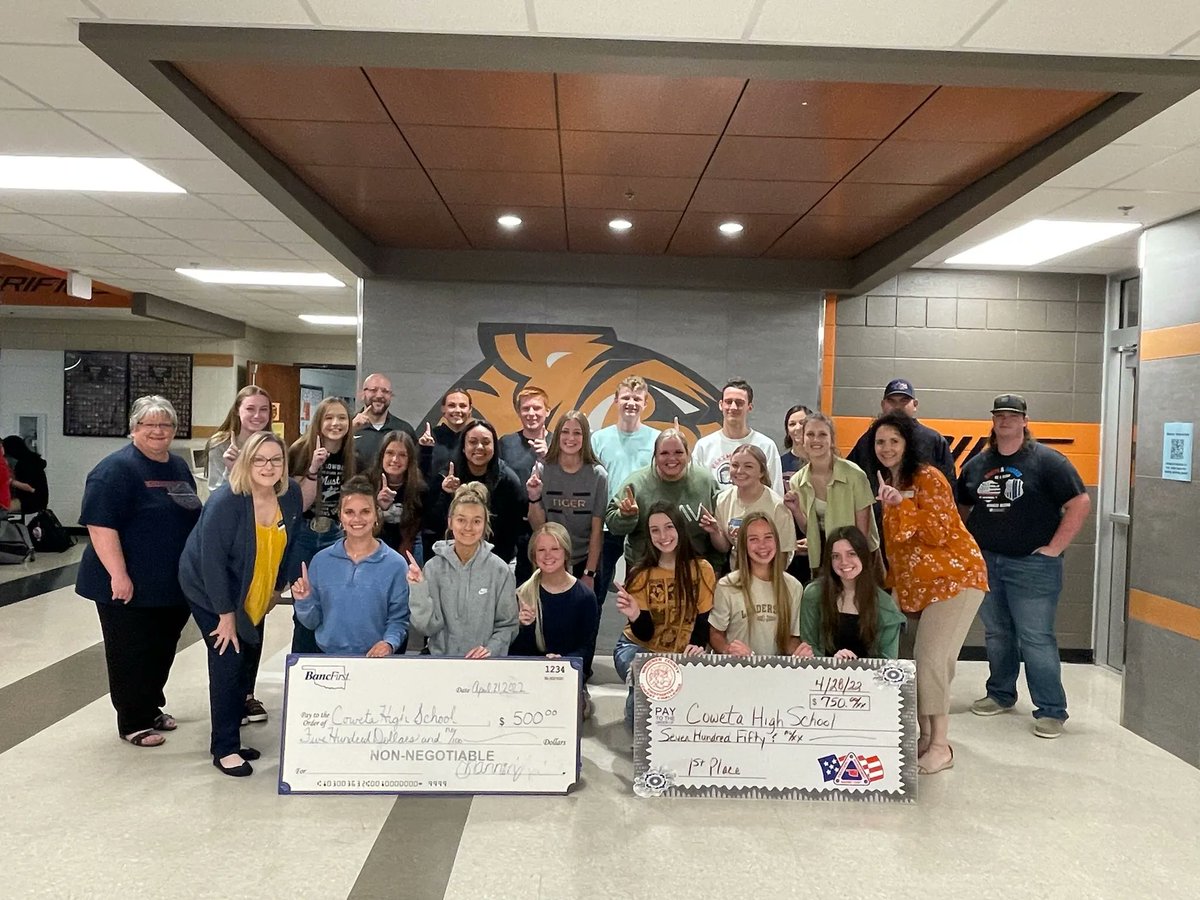 Thank you, <a href="/CowetaExecDir/">CowetaChamber</a> <a href="/BancFirstOK/">BancFirst</a> @oklahomabloodinstitute, for the donation for our Wagoner Blood Drive Championship during the Emergency Preparedness Expo last month!
#CowetaComeback