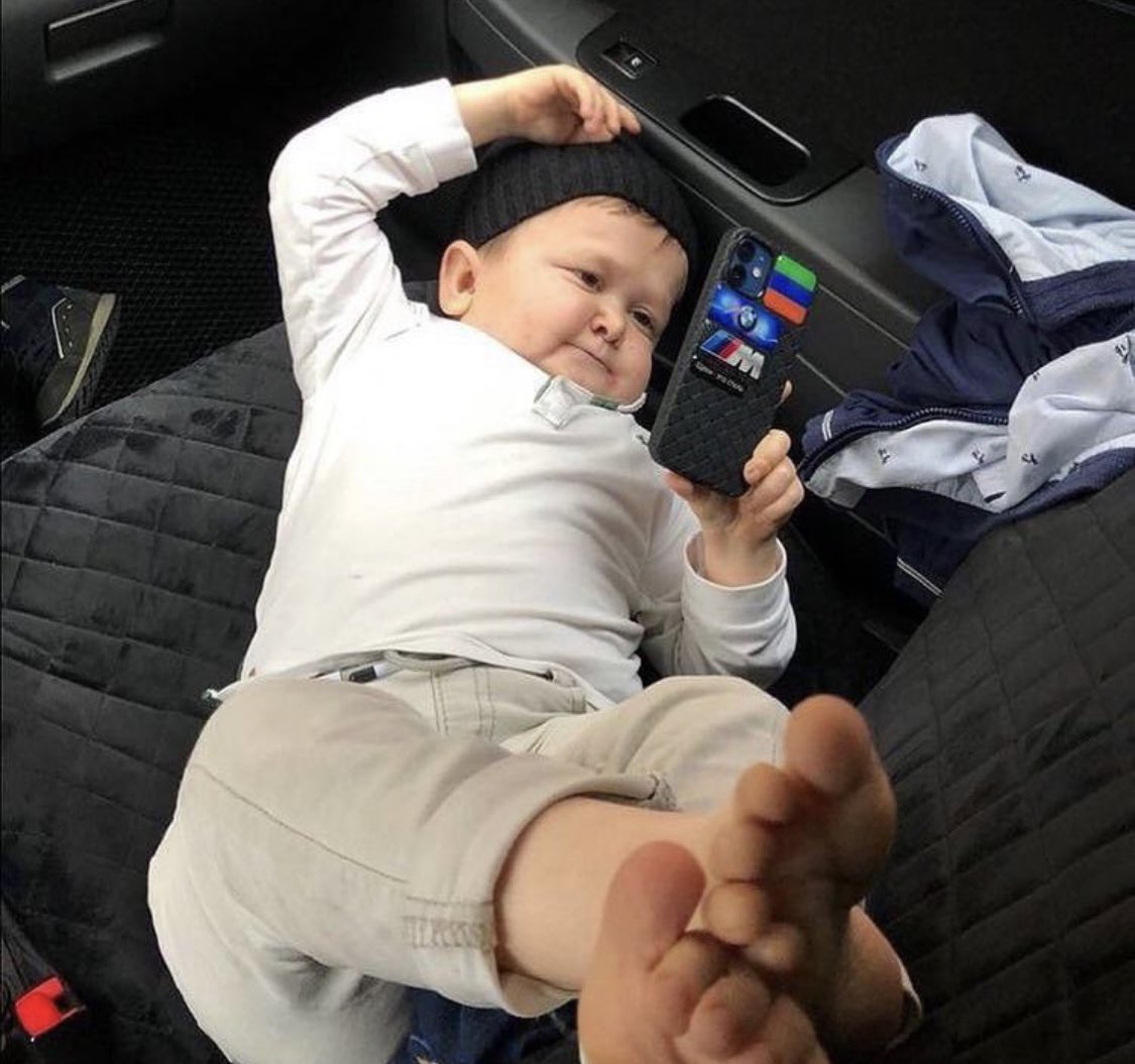 wallstmemes's tweet photo. Me realizing I’m outperforming Cathie Wood YTD even though I’m down 30% https://t.co/5yDk2wUKGL
