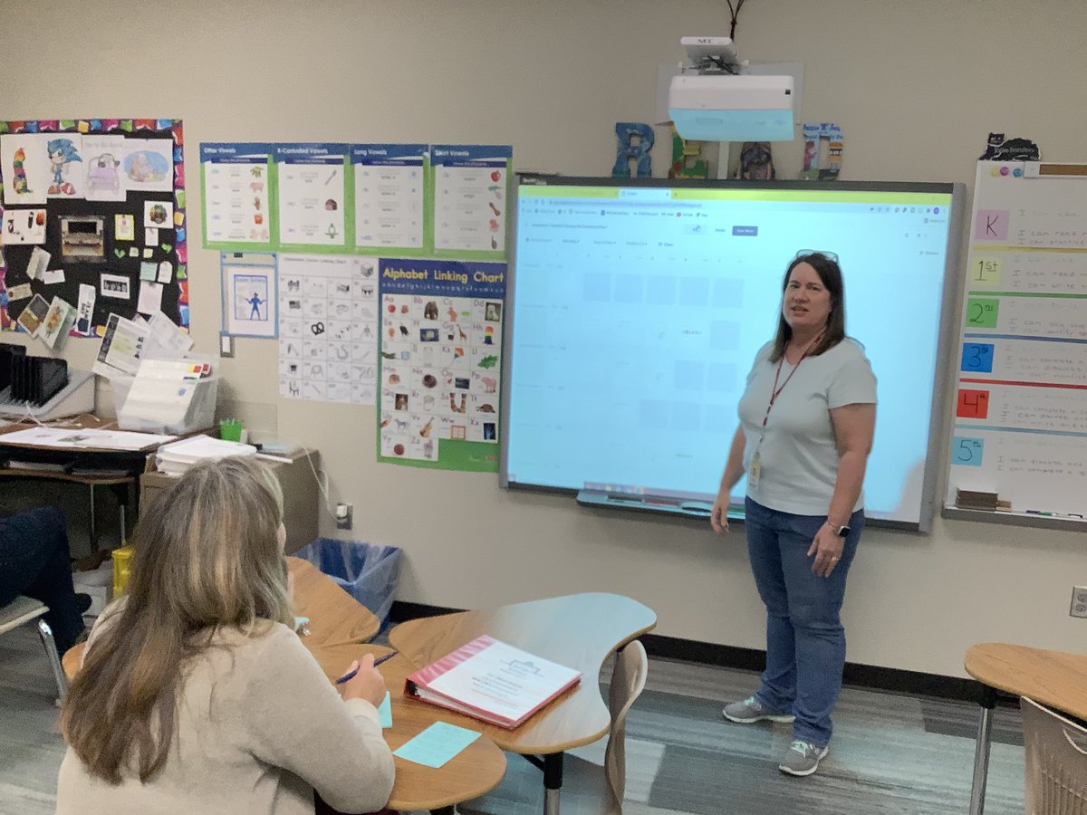 MPElemSchool's tweet photo. Thank you Mrs. Mathis for teaching us @Classkick. Reading AST's are loving this program for our students. @MariaUngaro9 @RobbieBronstein #MPEweareone #MPEweare1 #ktintervent #katyread @kendramathis https://t.co/vkTZjqgN5D