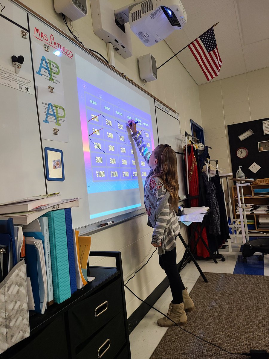 Mrs. Paturzo - Psychology tweet media
