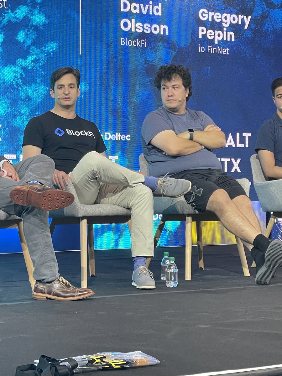 AgentM_Tech's tweet photo. “Hedge funds hunt in packs,” David Olsson of @BlockFi explaining the entry of funds into crypto on “Building a Crypto-Based Financial System” panel on #TrustingDisruption stage @CryptoBahamas  “ https://t.co/xwwGYVHpIc