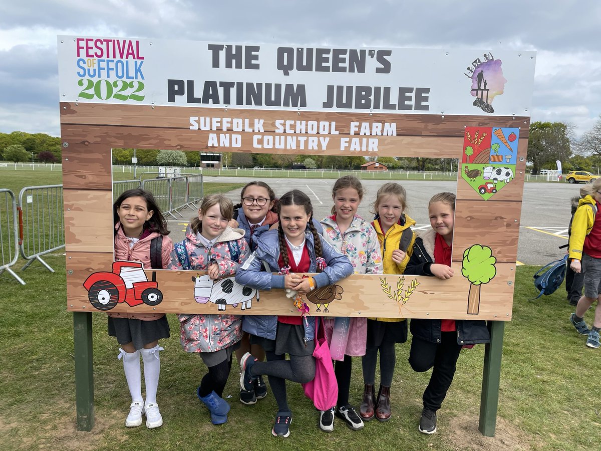 Charlotte Pratt tweet media