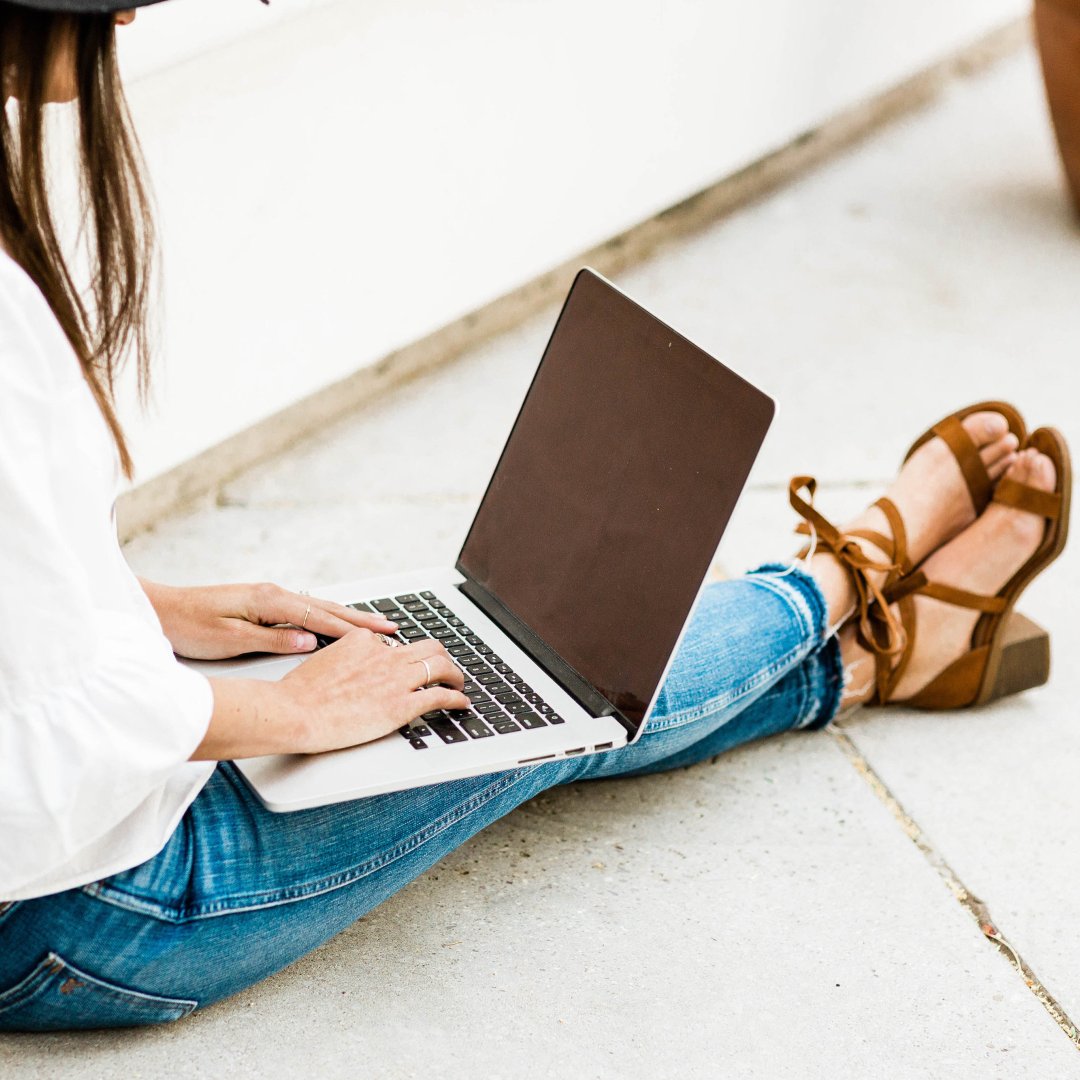 9 Clever and Fast Ways to Make Money Online Today! everydayshessparkling.com/ways-to-make-m… RT <a href="/EDSSparkling/">Sasha | Everyday She’s Sparkling 💻🍾</a>