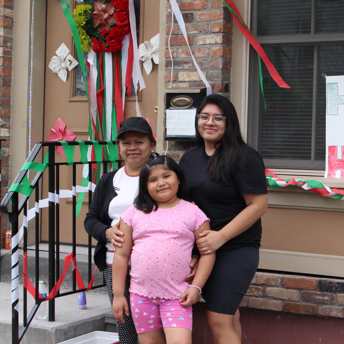 What an incredible day! The weather was perfect.
Our amazing volunteers ensured that more than 200 walkers had a fabulous time AND WE RAISED OVER $30,000!!😍🏠🙌🙌We would like to thank all of you for your support - together we build better lives.