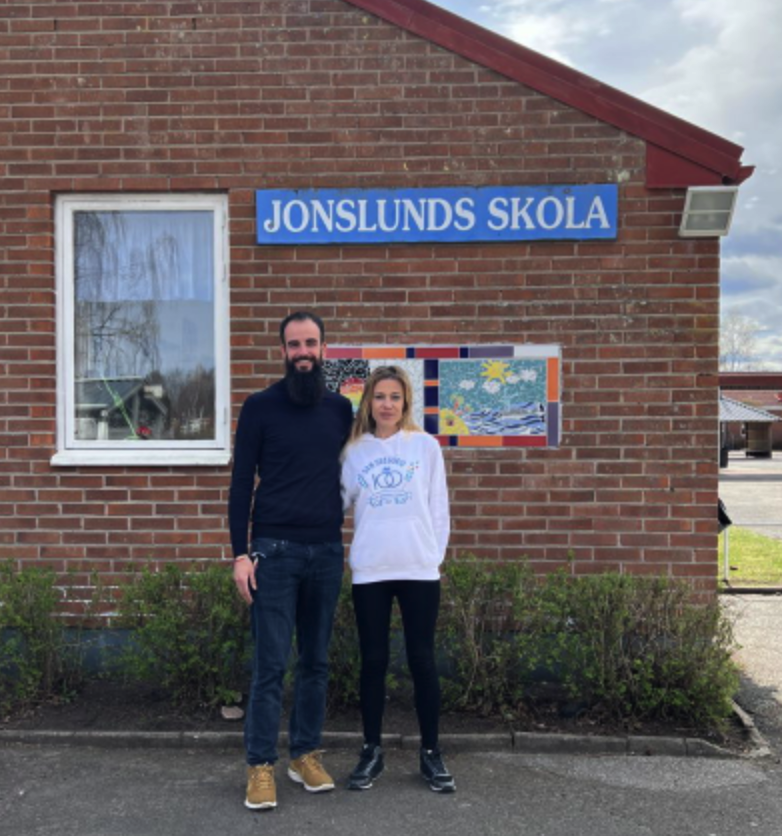 colsangregorio's tweet photo. Visitamos Jonslund Skola en #Suecia como parte de nuestro #jobshadowing #Erasmus+ para aprender el uso de las TIC y las metodologías activas. Gracias a @EmmaNaas72 y su equipo por ser los anfitriones #InternacionalizaciónSG #jobshadowing @EUErasmusPlus https://t.co/7jTqiZmZWR