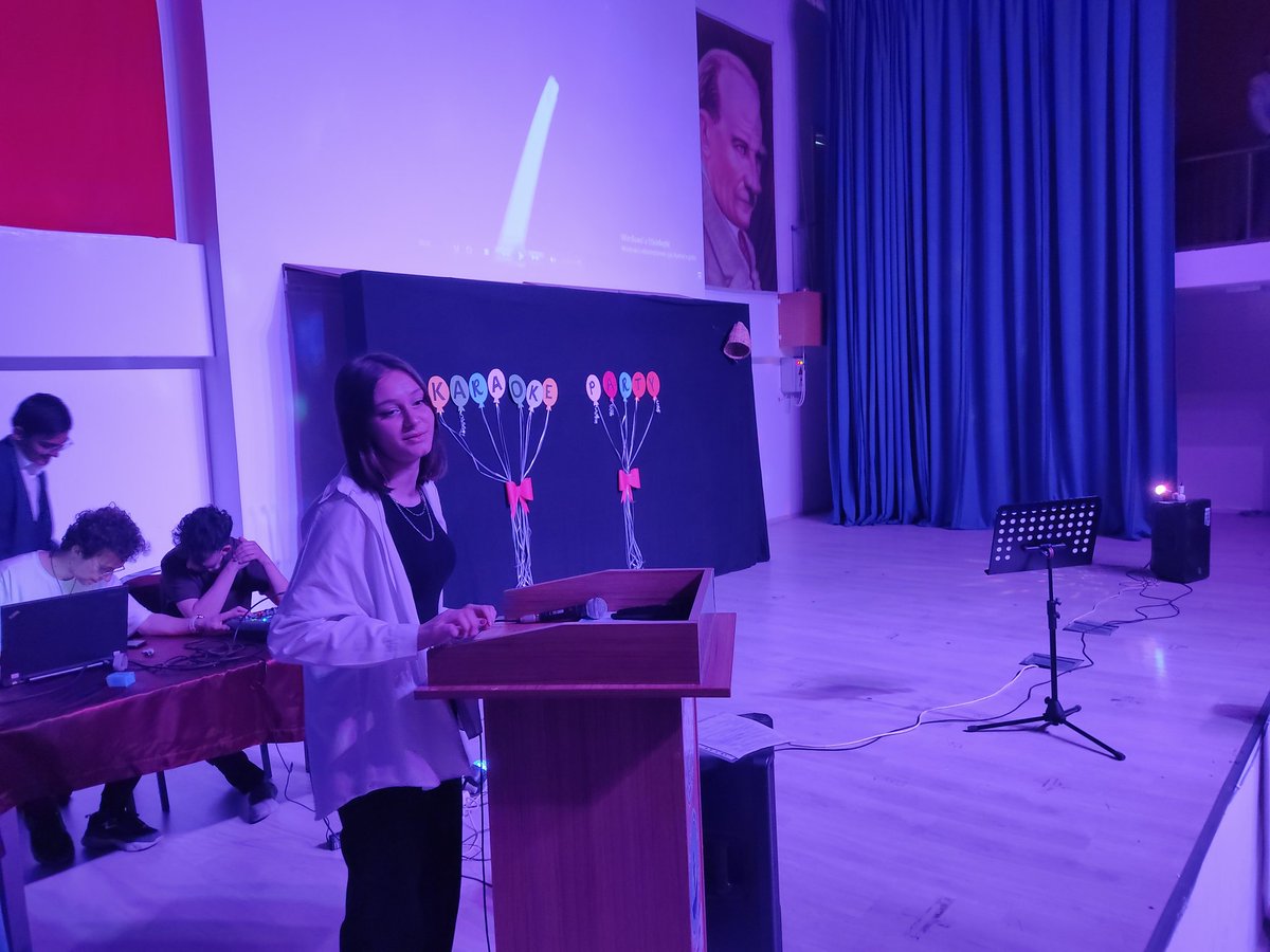 POLYCENTRIC2019's tweet photo. Today was karaoke day in Persembe School Network. Students from three high schools put on amazing performances of 80-90s hits in English.
@ABBaskanligi
@ulusalajans https://t.co/JHOQ2BBRm0