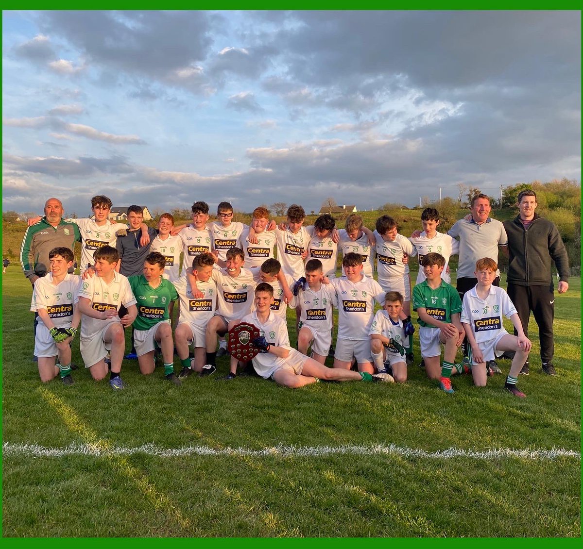 BurrishooleGAA's tweet photo. Absolutely Super stuff from our U14 boys this evening.
West Mayo C Champions after a great battle with Achill.
Burrishoole 1.08
Achill 1.04
#proudclub #superstuff #weareburrishoole https://t.co/jvNgcacehI