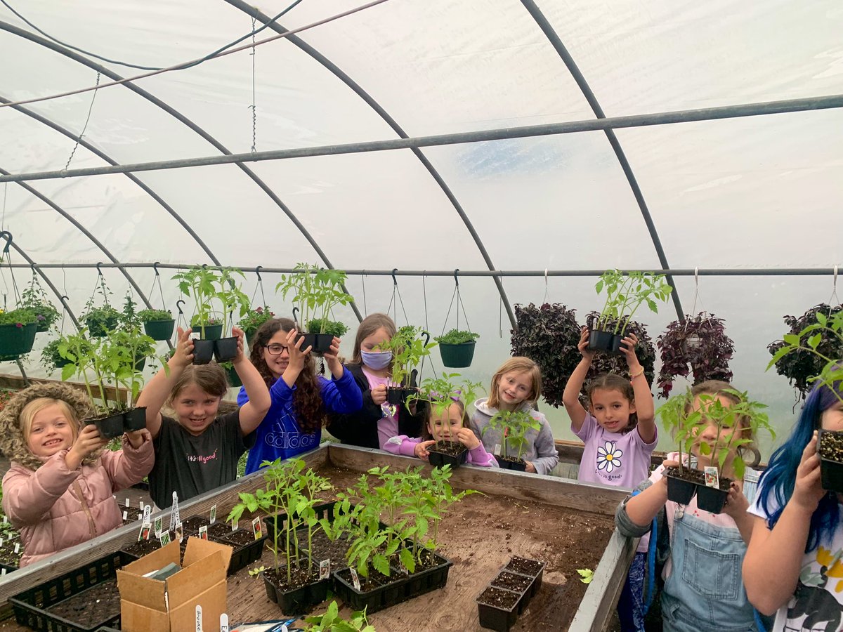 SorbelloGirls's tweet photo. Teaching our #Future #Farmers about #planting &amp; #caring for #plants! Special thanks to @girlscouts  Troop # 67184 &amp; the #Franklinville #Library Story Time crew for the opportunity to work with these #kids!
#SupportLocalFarms #JerseyFresh #FamilyOwned #NewJerseyFarm @MullicaHillNJ https://t.co/cGJuyQH2rw
