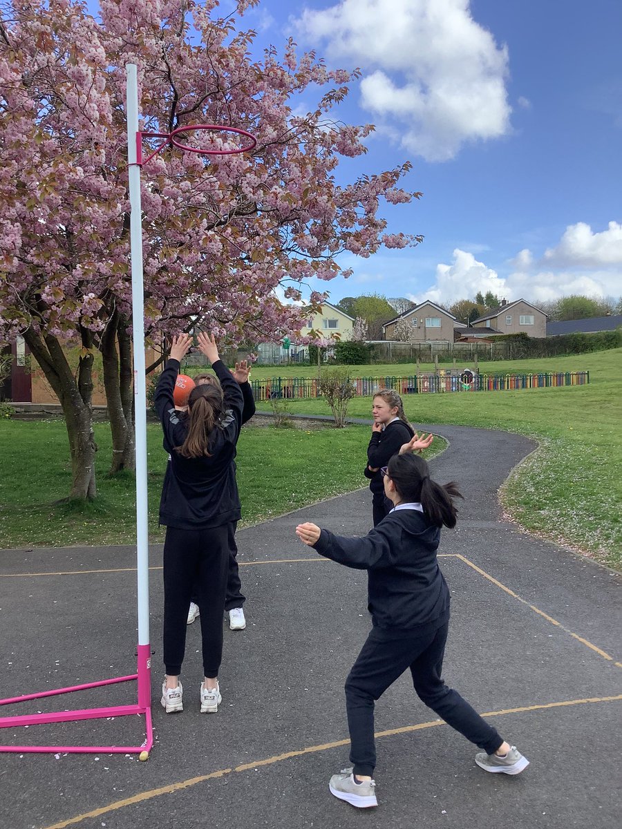 Holytrinityrc's tweet photo. Hereβs some action shots from our Netball Team who have been practising this week. #netball #primarysport #high5netball https://t.co/XsvAu1v5Oo