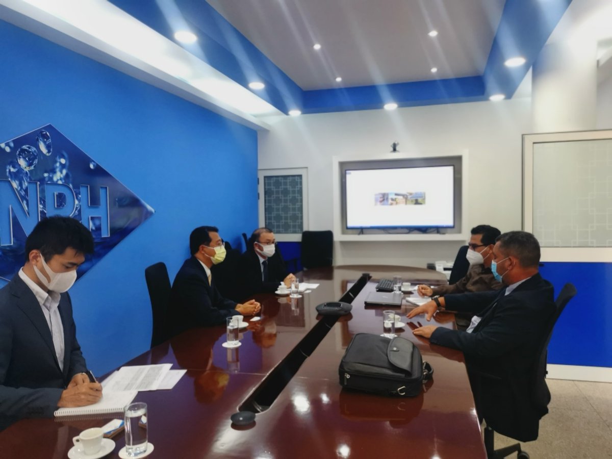 Encuentro con el Embajador de Japón en #Cuba y el Representante de la Agencia de Cooperación internacional de Japón (JICA), para evaluar, la cooperación entre ambos países, en el Sector Hidráulico #CubaVive #INRHCuba 🇨🇺