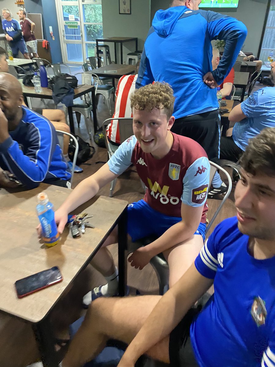 liam Jennings (@jengae951kw) on Twitter photo Great game of football vs U3 tonight ⚽️ ⚽️ 🥅 <a href="/31mez/">Josh Meszar</a> <a href="/JamesMudie8/">James Mudie</a> Thanks for the game. #Whosnext <a href="/gpincheshire/">Gary Palmer</a> <a href="/EracCLewis/">Chris Lewis</a> Great game of football vs U3 tonight ⚽️ ⚽️ 🥅 <a href="/31mez/">Josh Meszar</a> <a href="/JamesMudie8/">James Mudie</a> Thanks for the game. #Whosnext <a href="/gpincheshire/">Gary Palmer</a> <a href="/EracCLewis/">Chris Lewis</a>
