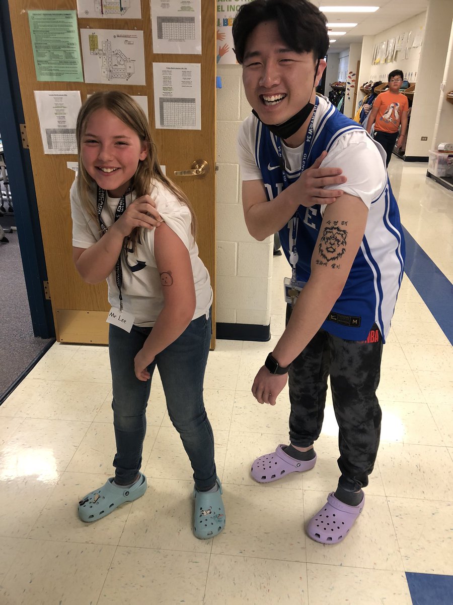 Today was Exchange Day where teachers dressed up like students and students dressed up as teachers for our ABC countdown. Here’s mini-me with the tattoos, jeans, &amp; even crocs! <a href="/GlenGroveSchool/">GlenGroveSchool</a> #WeAreD34