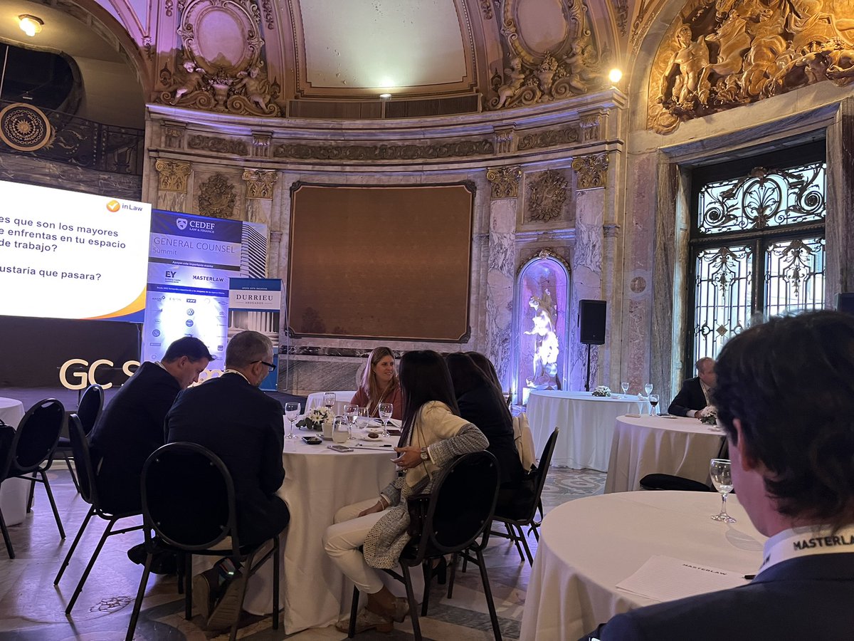 FrancissDuran's tweet photo. Momento de workshop en #GCSUMMIT con Bárbara Filgueira @Jlgarnier2017 @EY_Argentina @CEDEFLaw https://t.co/neglaQIyaW