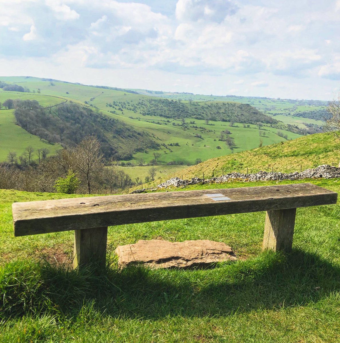 My favourite seat 🙏🏻❤️ #peakdistrict #manifoldvalley #view #walk #home