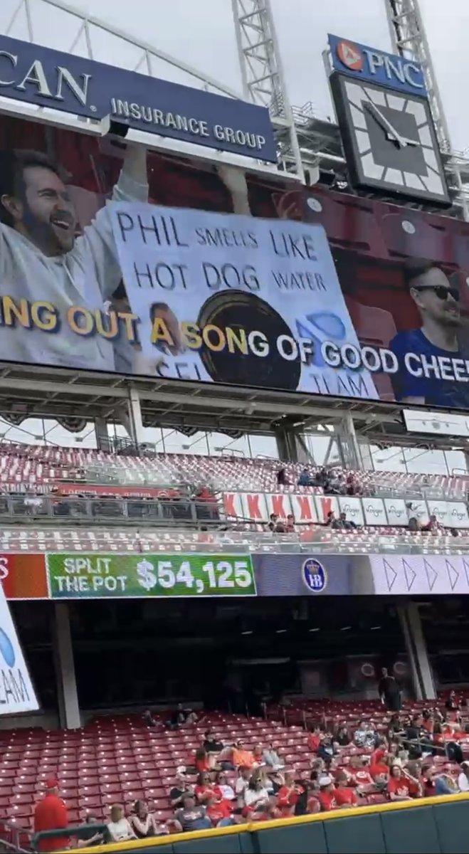 Atiller11's tweet photo. Phil Castellini hate has PEAKED at Great American Ballpark https://t.co/avOCCyIqaR