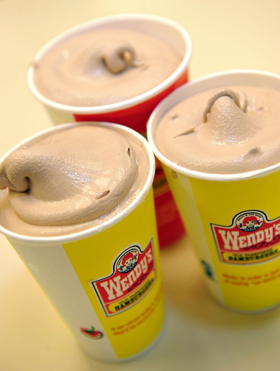 ryukcorleone's tweet photo. te extraño mucho frosty de chocolate https://t.co/0l8YzPP9eo