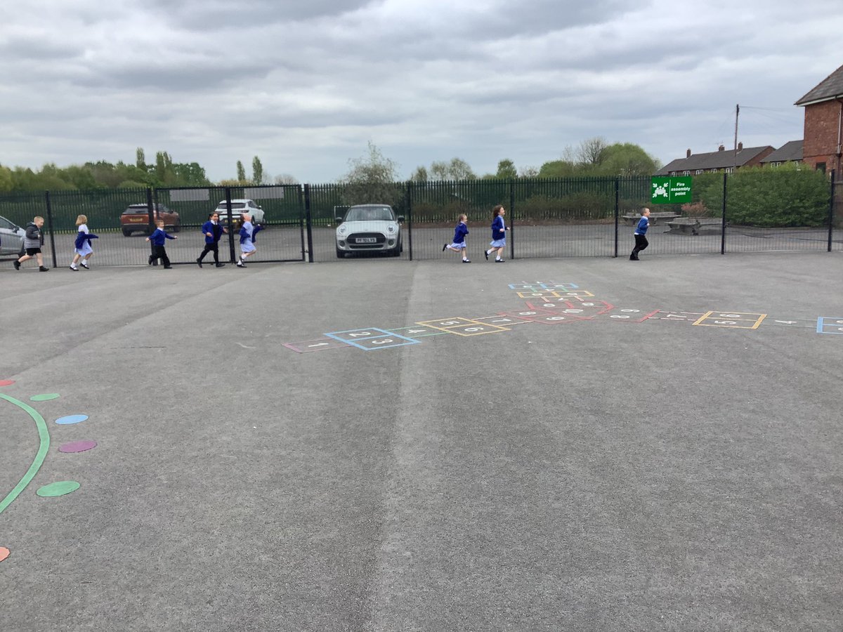 Miss Brussels tweet media