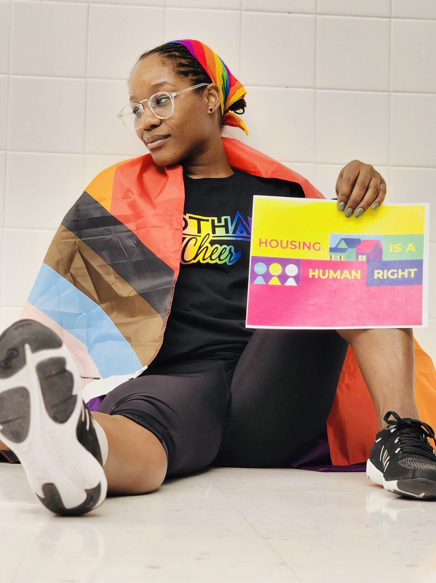Yesterday was #TrueColorsDay and the #cheerleaders at #GothamCheer helped spread the message to bring awareness to #YouthHomelessness. #HousingIsAhumanRight