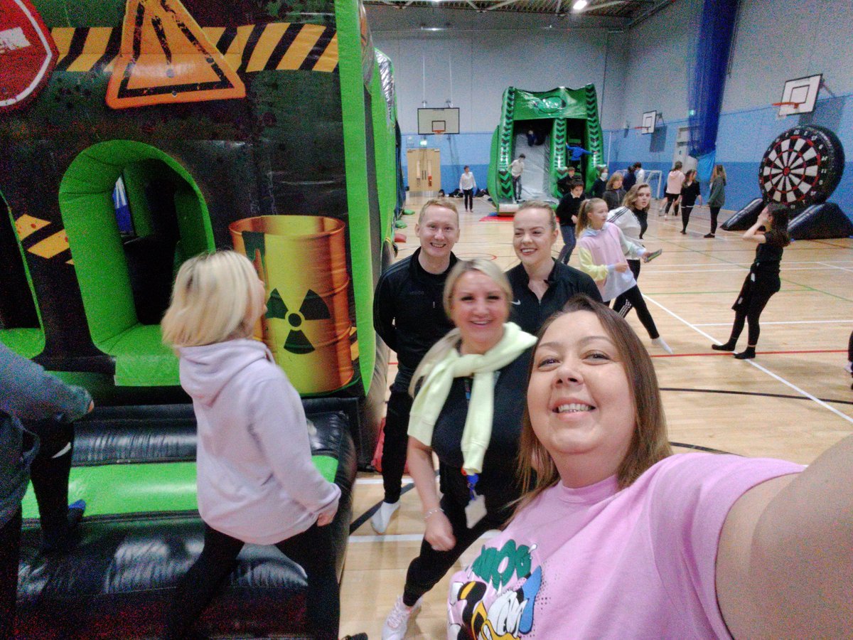 S2 Largs Academy tweet media