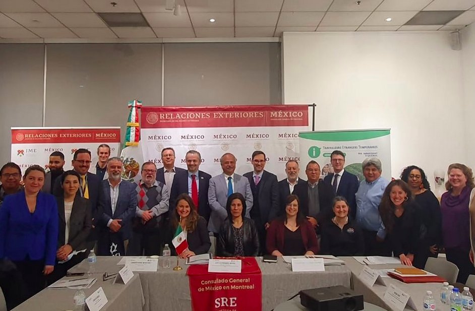 ActionsAide's tweet photo. La semaine dernière le projet Ensemble on sème était invité pour une rencontre avec le #consulatduMexique et du #Guatemala avec 16 autres organisations qui portent soutien aux travailleurs étrangers temporaires pour parler sur la vie des travailleurs migrants temporaires. https://t.co/S2y62ycE70