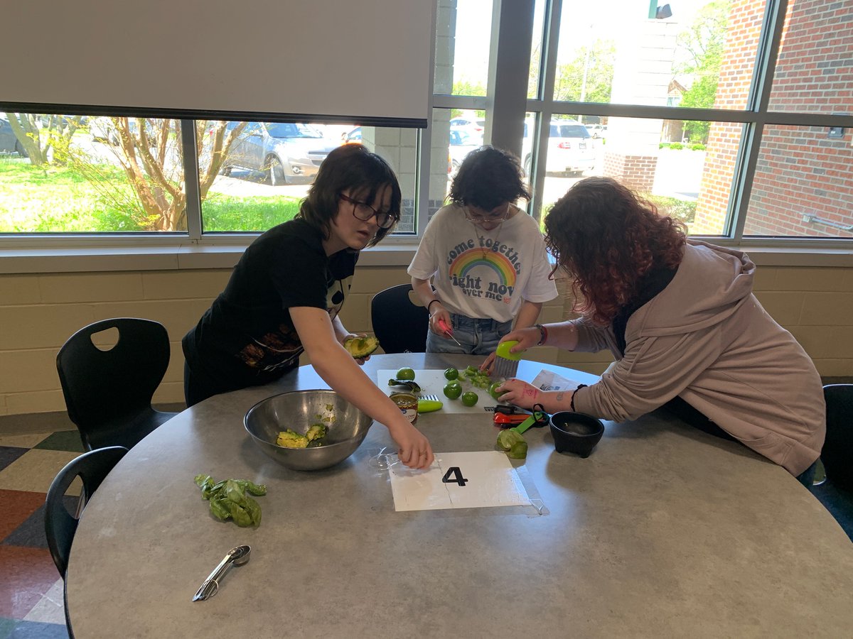 OLD HIGH KNIGHTS tweet media