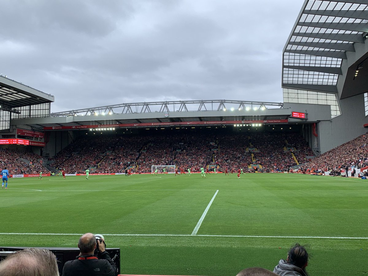 lfcfront3's tweet photo. Tb to pre season https://t.co/AJ4qmAbdus