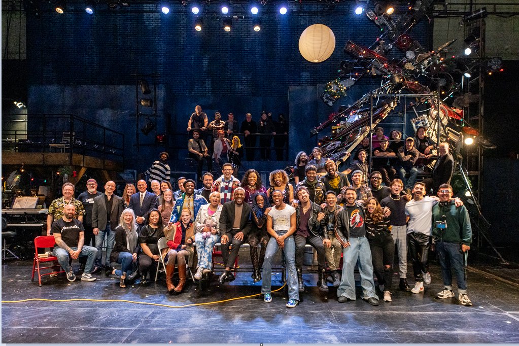 Celebrating 5.5 years, 1,176 performances, 217 markets, and countless moments measured in love. Congratulations to the entire team behind RENT and THANK YOU to our audiences who have ensured Jonathan Larson’s legacy lives on. No day but today ❤️

Next stop ➡️Tokyo! 🎌