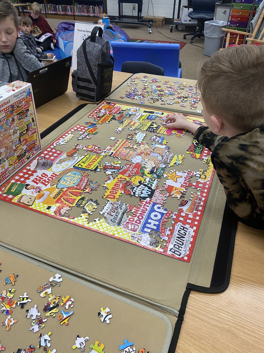 HeritageBears's tweet photo. Sometimes you just need to puzzle! #hierocks https://t.co/zp2DPNvLQA