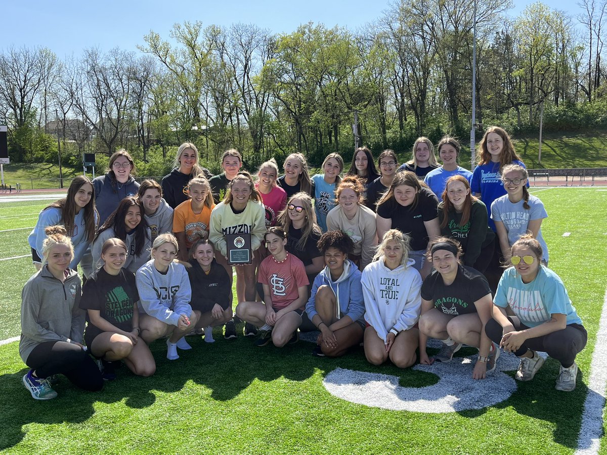 Ste. Gen. Track and Field tweet media