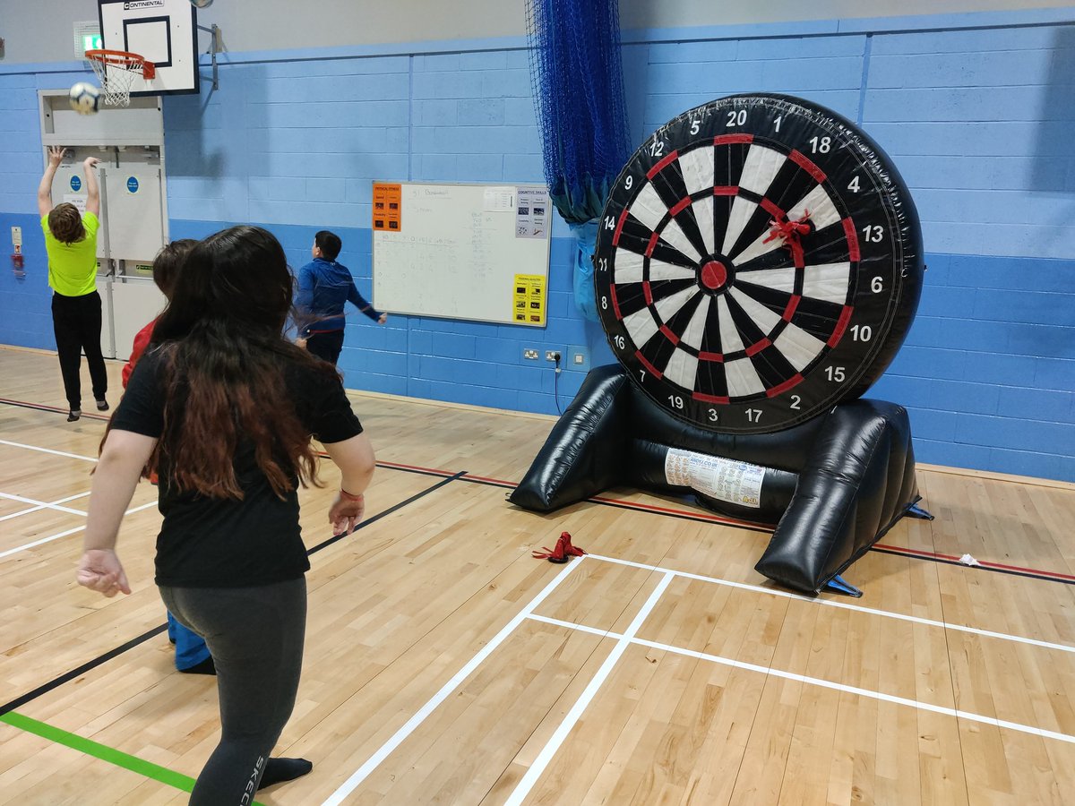 S2 Largs Academy tweet media