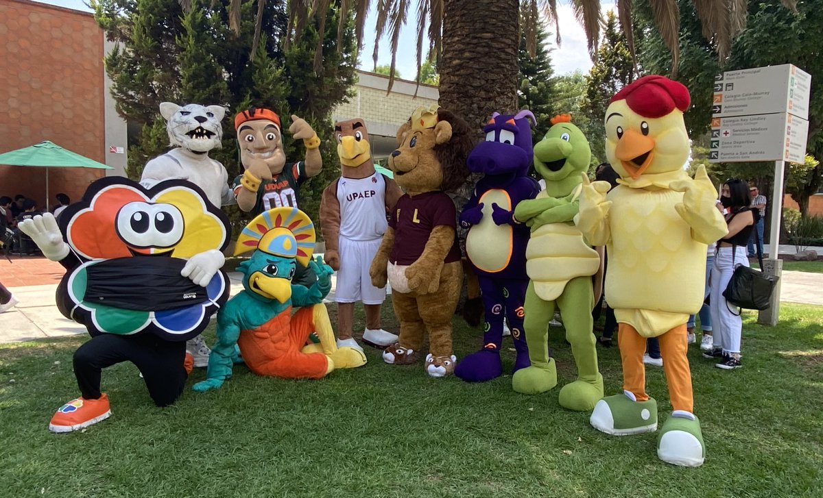 udlap's tweet photo. Al final, y como siempre, la competencia es entre amigos.
¡Gracias a todos por acompañarnos en este #UDLAPFest!
#TodosSomosAztecas #TodosSomosUDLAP https://t.co/YleUPbijzY