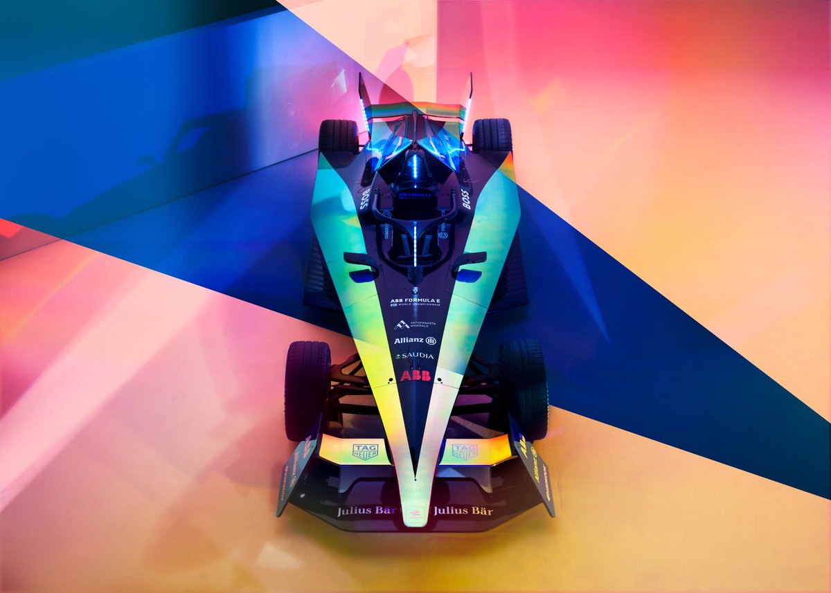johncwarren's tweet photo. Formula E genuinely went from the most beautiful car in motorsports to a triangle with wheels https://t.co/OKDwyFx8zl
