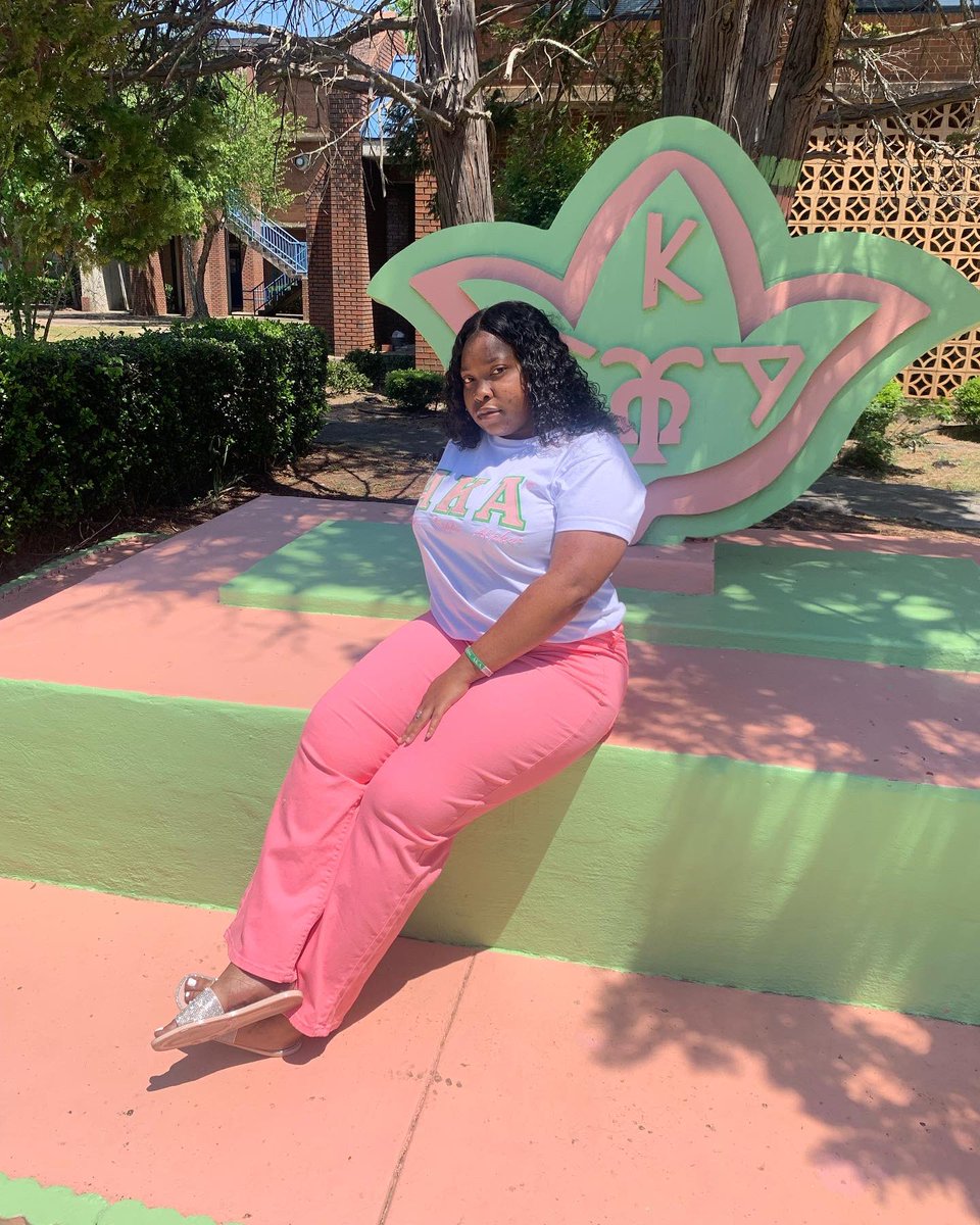 auriaaaa_'s tweet photo. Always Phirst , second to NONE
Let me introduce myself…you may all know me as Auria Legree but in AKAland I am known as Mystik Pearl 💖💚
39 P.R.E.S.T.I.G.E
#ASUTwitter
#PhirstDayout https://t.co/AjolcybCVY