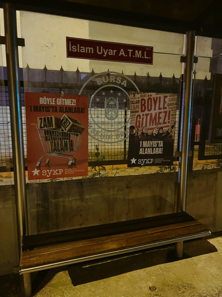 sykpbursa's tweet photo. “Böyle Gitmez” diyerek halkımızı sömürüye, eşitsizliğe ve baskılara karşı sesimizi yükseltmek için 1 Mayıs alanına çağırıyoruz! https://t.co/84uIoY6toT
