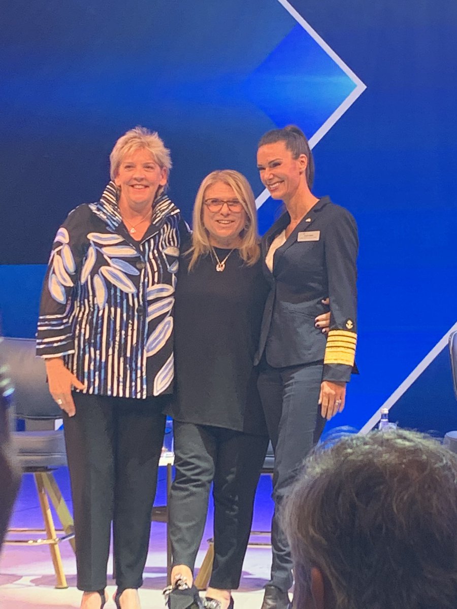 TCsarahbolton's tweet photo. The strong, empowered women leading @CelebrityUK #CelebrityBeyond @MccueCaptain @LisaLutoffPerlo @JoRzyCruise #CaptainKate #BugNaked #celebritylovesagents #EdgeClass #JourneyWonderFULL #CruiseExpert @life_at_tc https://t.co/v2q1YmD4l8