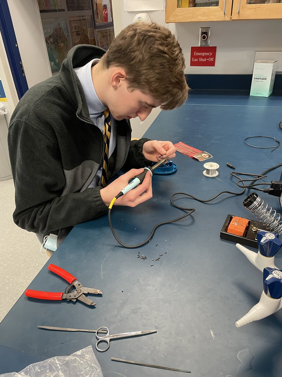 SIHSSciOly's tweet photo. Over the next few formation periods the Robotics team and SciOlyCats @SIHSCleveland are modifying toys for kids with special needs. Thanks @replayforkids for supplying the tools and toys. https://t.co/HuERa3gESp