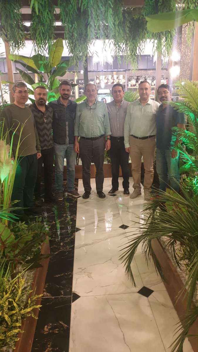 DRSARICA's tweet photo. Kahramanmaraş tabip odası yeni yönetim kurulu olarak iftarda bir araya geldik. 2 yıl boyunca birlikte ekip olarak güzel işler başaracağız. #kahramanmaraş #tabiplerodası #kmto #sağlık https://t.co/F9E9H78Rti