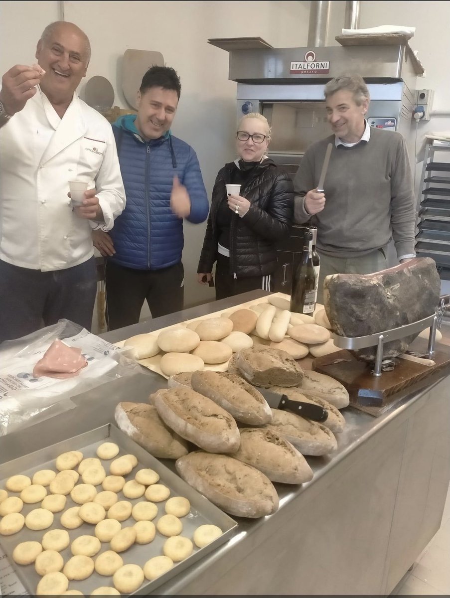Recipe_4Change's tweet photo. Even if you’re a teacher, you’re still a student, and if you’re passionate about your craft, you understand that your education never ends. 

#neverstoplearning #Italy #ThrowbackThursday #baking https://t.co/eUhxHrzPRn