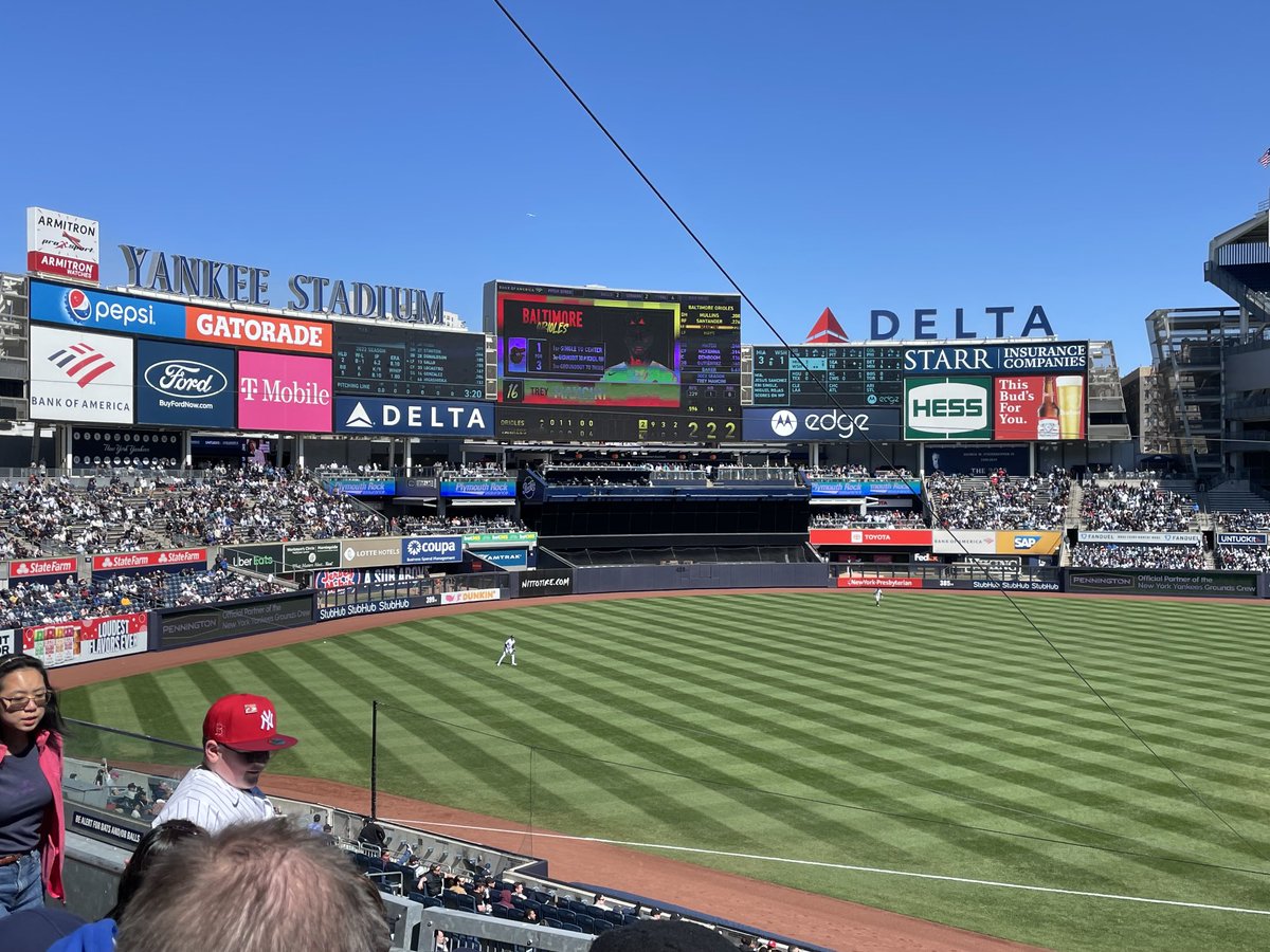 franchisefrank's tweet photo. Yankee Stadium today!  This is my 18th stadium on my bucket list. This of course is my favorite; I been a Yankee fan forever. https://t.co/W18qyC43pm