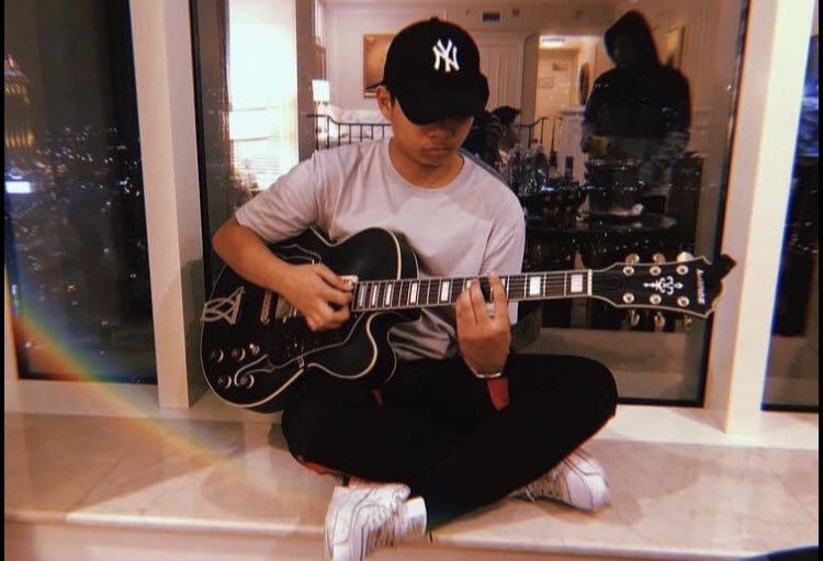 Do you want to learn guitar? I have over 3 years experience of teaching and 9 years of playing around Macau, Hong Kong &amp; China. I will be teaching from a wide variety of styles such as Pop, Rock, Jazz, RnB, Neo Soul, Blues and Funk.