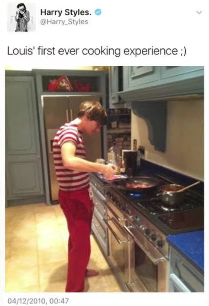 L estuvo presumiendo por más de 10 años la primera vez que cocinó el chicken stuffed with mozzarella, wrapped in parma ham with a side of homemade mash para H y hay gente que dice que eso no es amor?😭