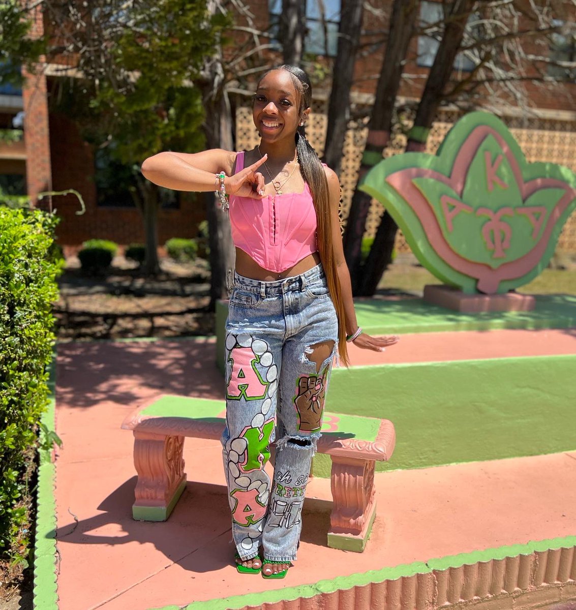 Kayla💁🏽‍♀️ tweet media