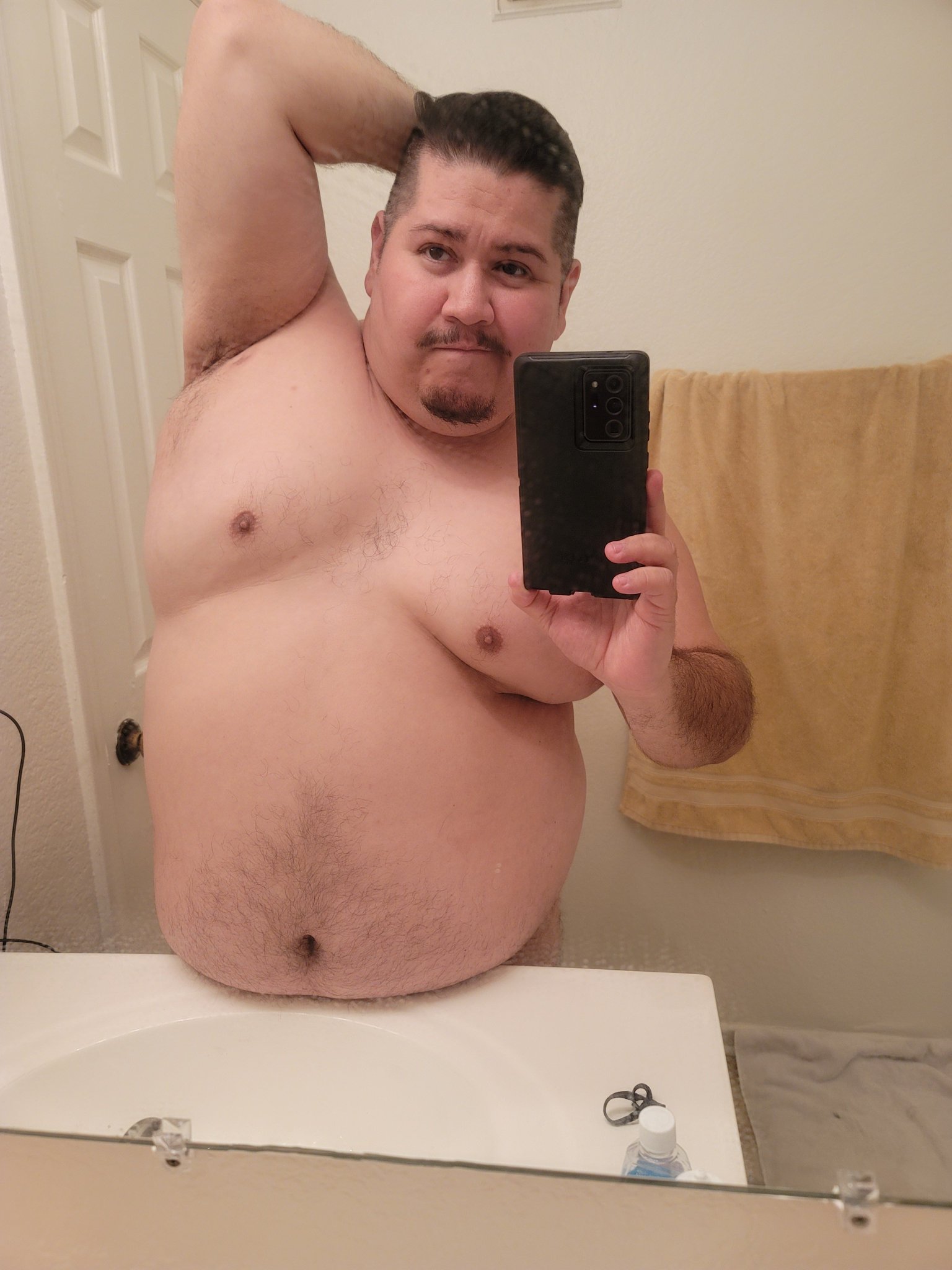 1 pic. !! 30% off new and expired subscribers!!
https://t.co/h24P5VfnAb

?Guys from husky to Super Chubby