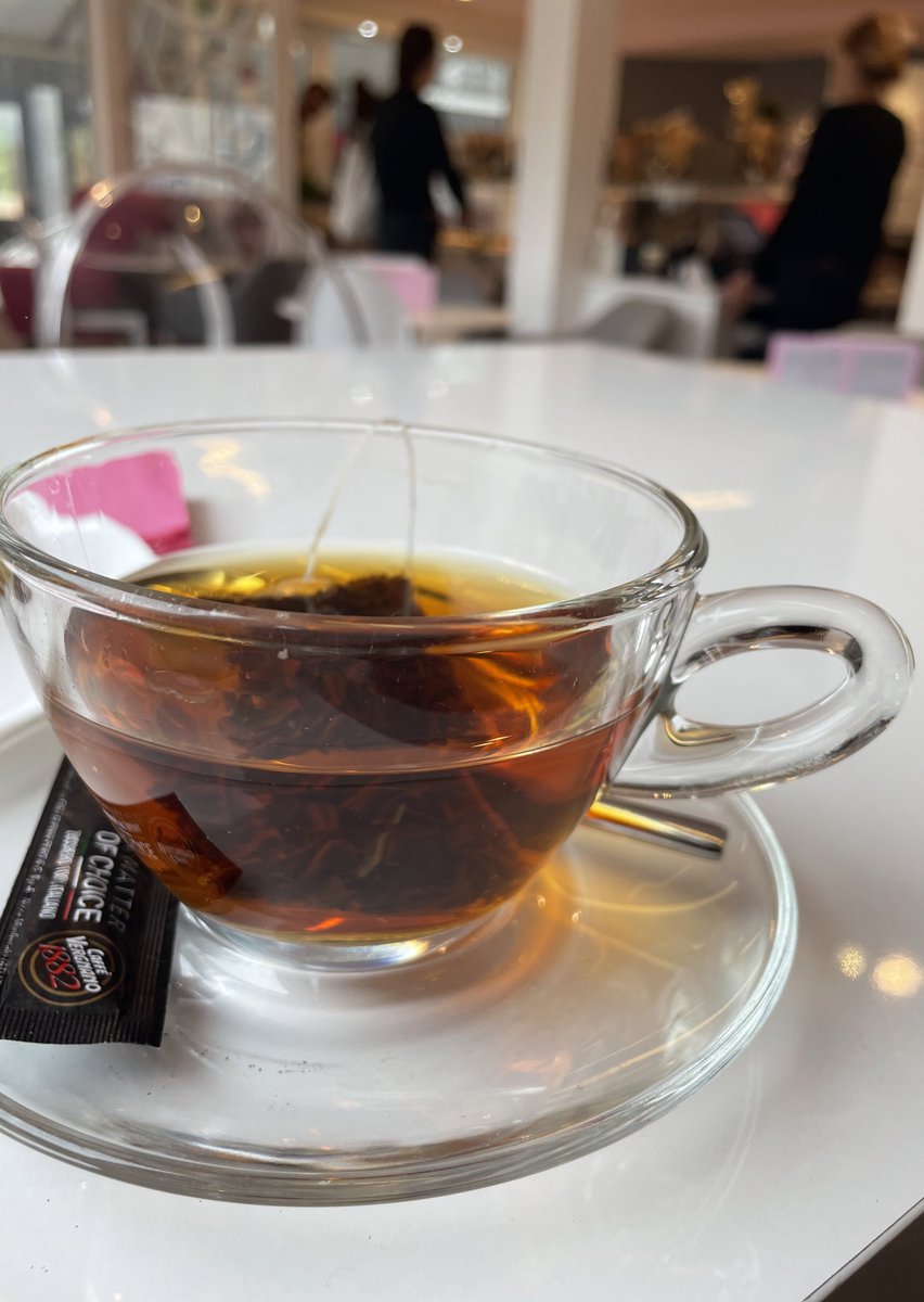 baddesignmuseum's tweet photo. This teacup looks elegant but its slanted handle makes it impossible to pick it up without some extreme finger acrobatics. Bad design https://t.co/l86bDBsSuL