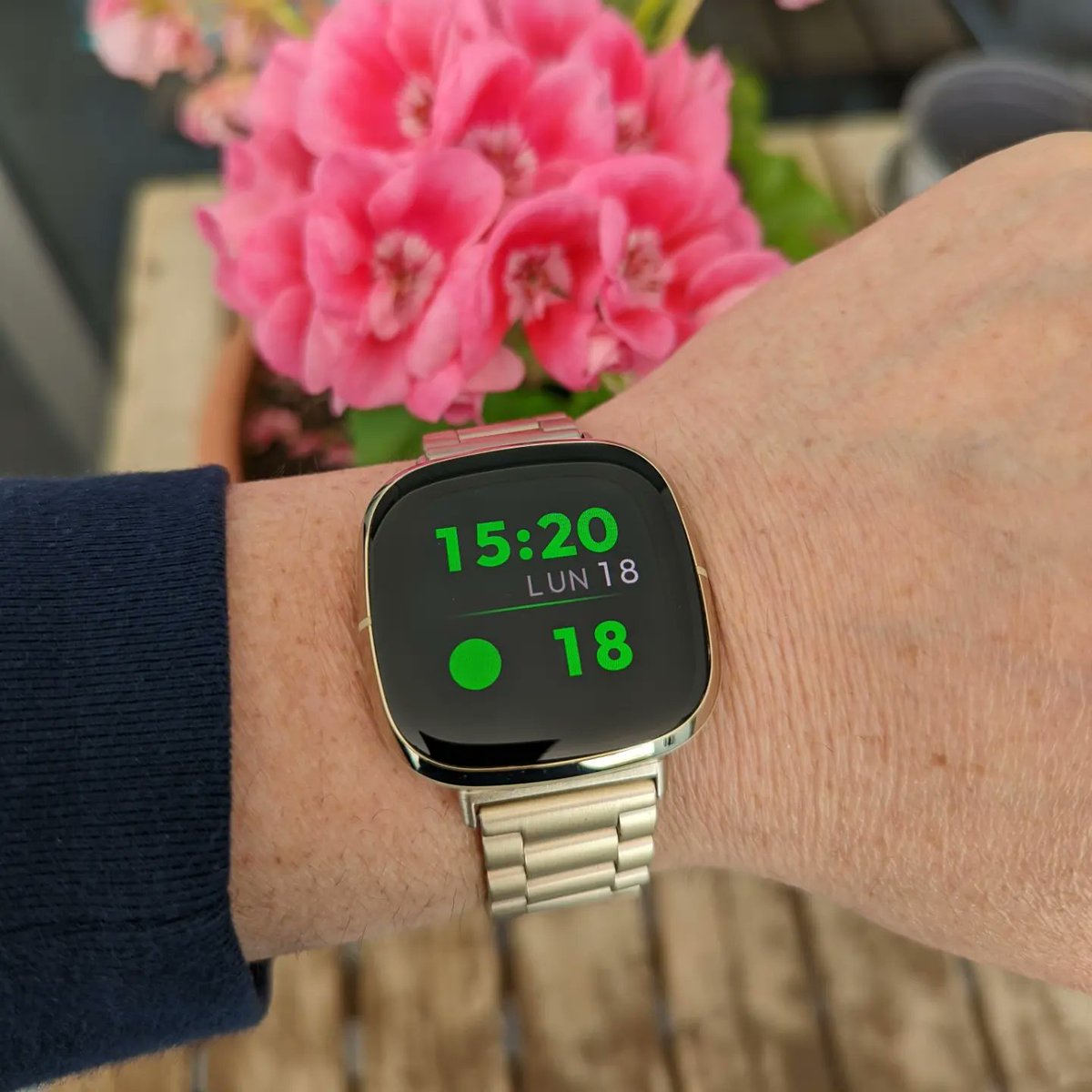 dp_faces's tweet photo. New clock face wthr 0!
https://t.co/jT5skNKizC
#fitbit #made4fitbit #versa3 #versa2 #sense #clockface #watchface https://t.co/4jh4A9ARXz