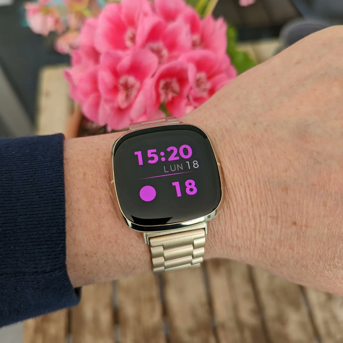 dp_faces's tweet photo. New clock face wthr 0!
https://t.co/jT5skNKizC
#fitbit #made4fitbit #versa3 #versa2 #sense #clockface #watchface https://t.co/4jh4A9ARXz
