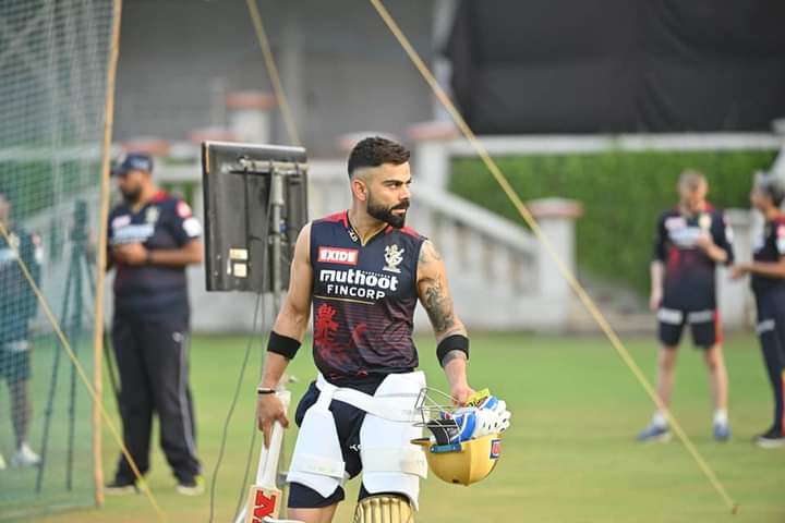 Jamil56111995's tweet photo. Whatsoever the person is so motivated, even after the phase is going through, he never let himself down and just keeping on his practices.
A lesson to learn in life.❤️ https://t.co/k06wl7a0v6